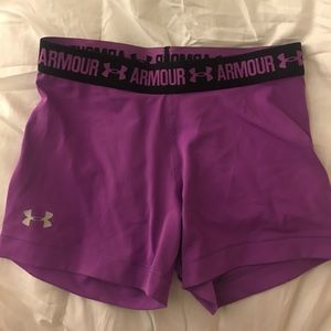 Under armor spandex shorts